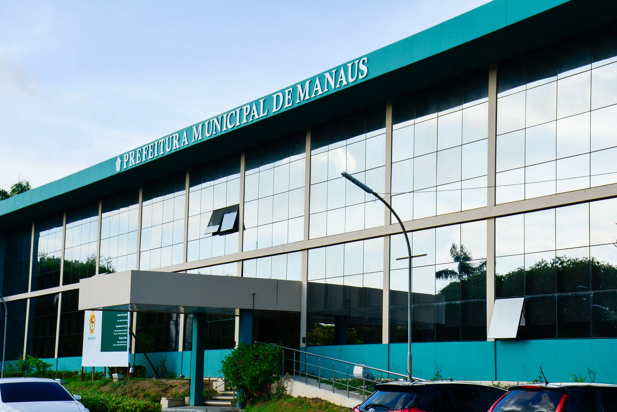 Novo empréstimo de R$ 620 milhões é contratado pela Prefeitura de Manaus; prazo para pagar é de 10 anos