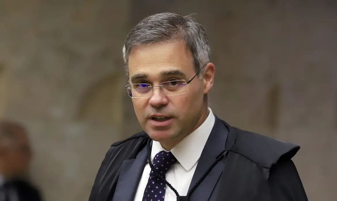 Mendonça rejeita ação contra reajuste do Bolsa Família 