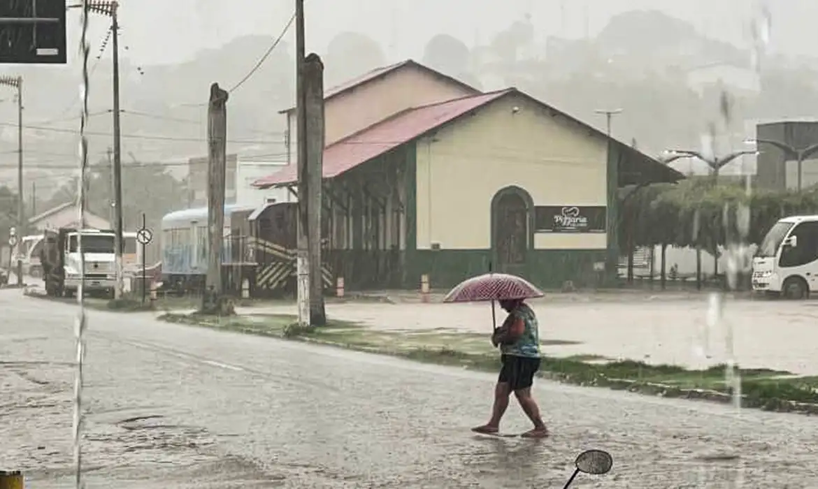 Chuvas avançam pelo Norte e Nordeste do país nesta quinta-feira