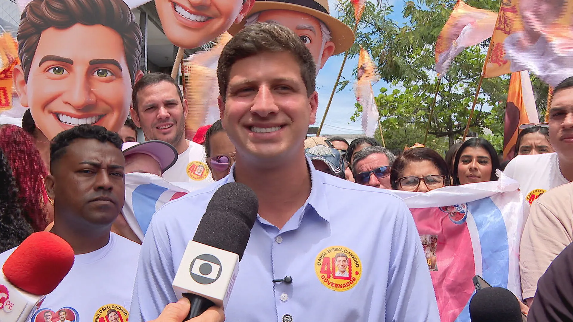 João Campos promete 13º do Bolsa Família e programa de renegociação de dívidas