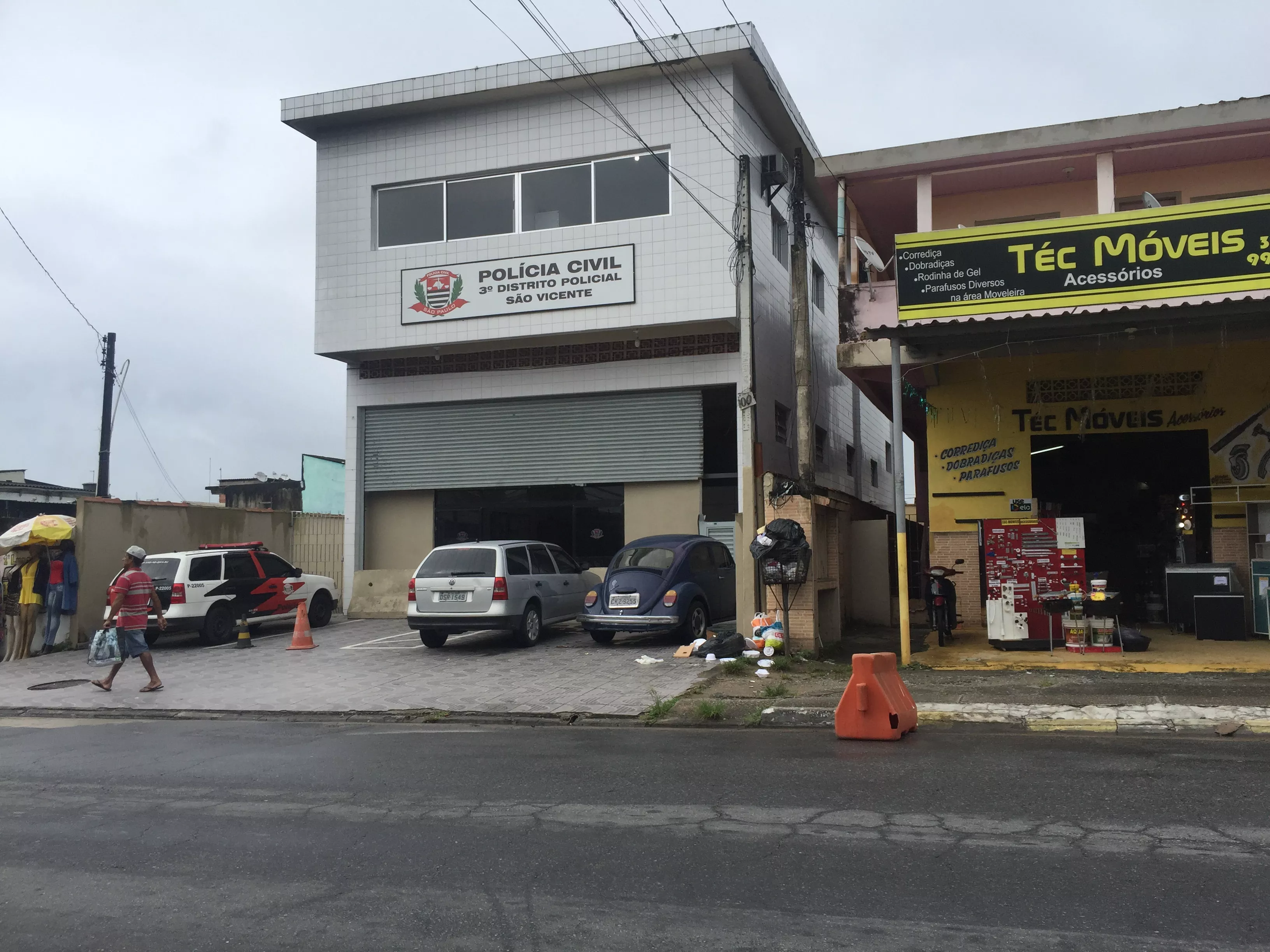 Homem com tornozeleira eletrônica é morto a tiros em ponto de ônibus no litoral de SP