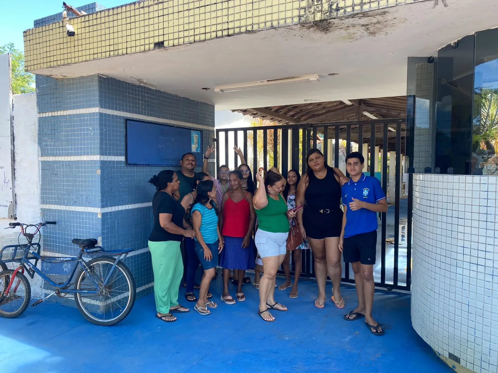 Escola em Natal chega a quase dois meses sem aulas por falta de energia 