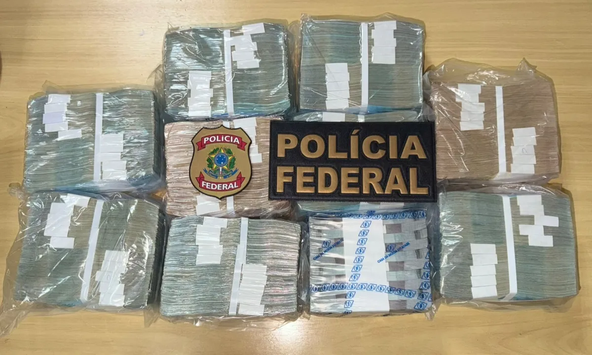 PF apreende R$ 1 milhão e prende homem em flagrante em operação contra crimes eleitorais no Amazonas