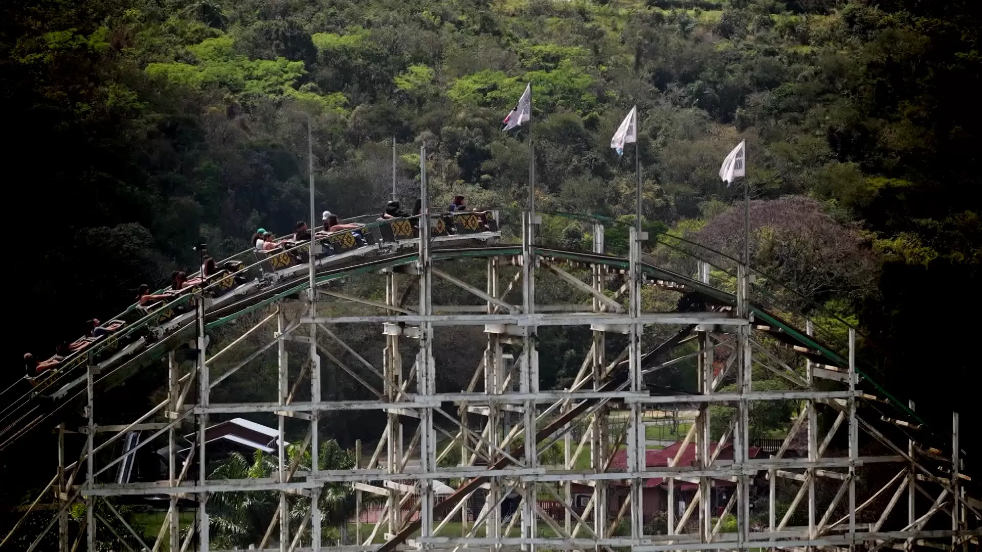 De clavícula quebrada a pneumotórax: Hopi Hari soma quatro condenações em 11 meses por lesões na Montezum