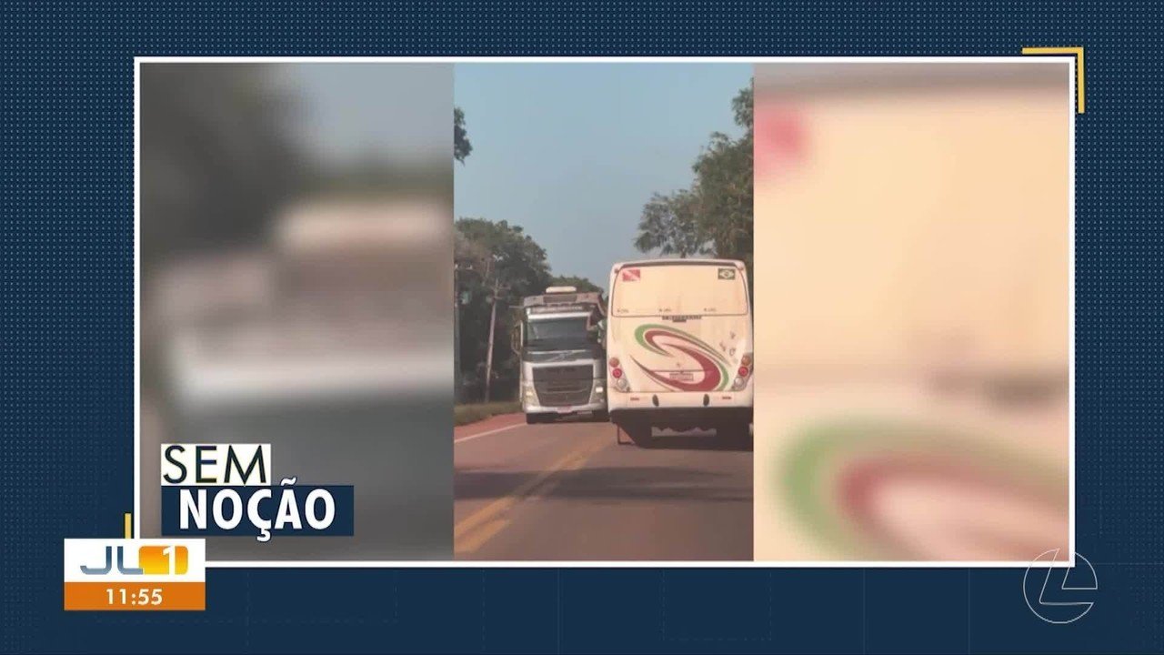Vídeo mostra jovens com parte do corpo fora de ônibus escolar na PA-151, em Abaetetuba no Pará