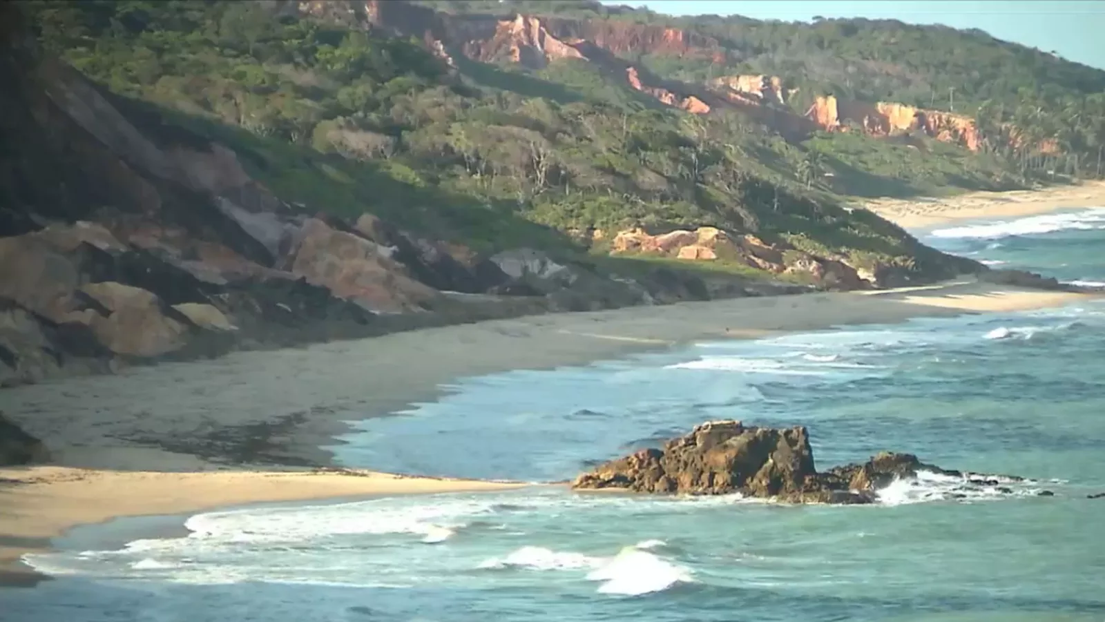 Litoral da Paraíba tem três trechos de praia impróprios para banho; veja quais