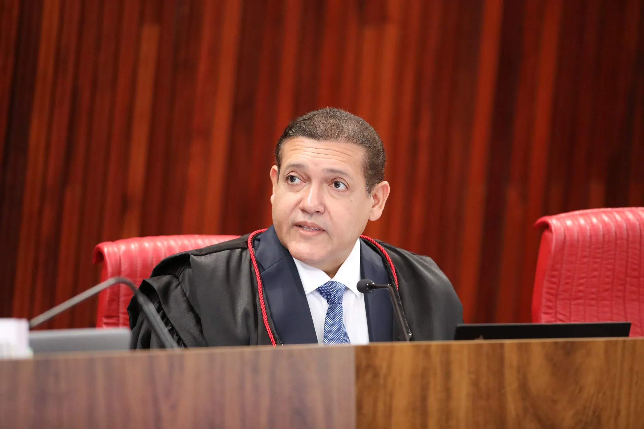 Kassio Nunes Marques reclama de 'indevida sobreposição de competência' do STF sobre o TSE   
