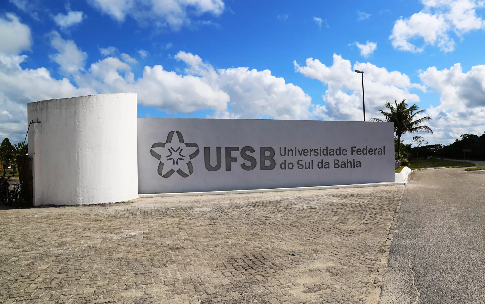 Universidade abre processo seletivo para mais de 700 vagas em cursos de graduação na Bahia