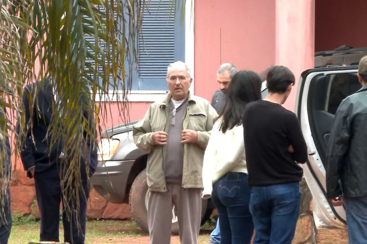 Cardiologista preso suspeito de matar a esposa passa por procedimento médico e pode faltar à audiência