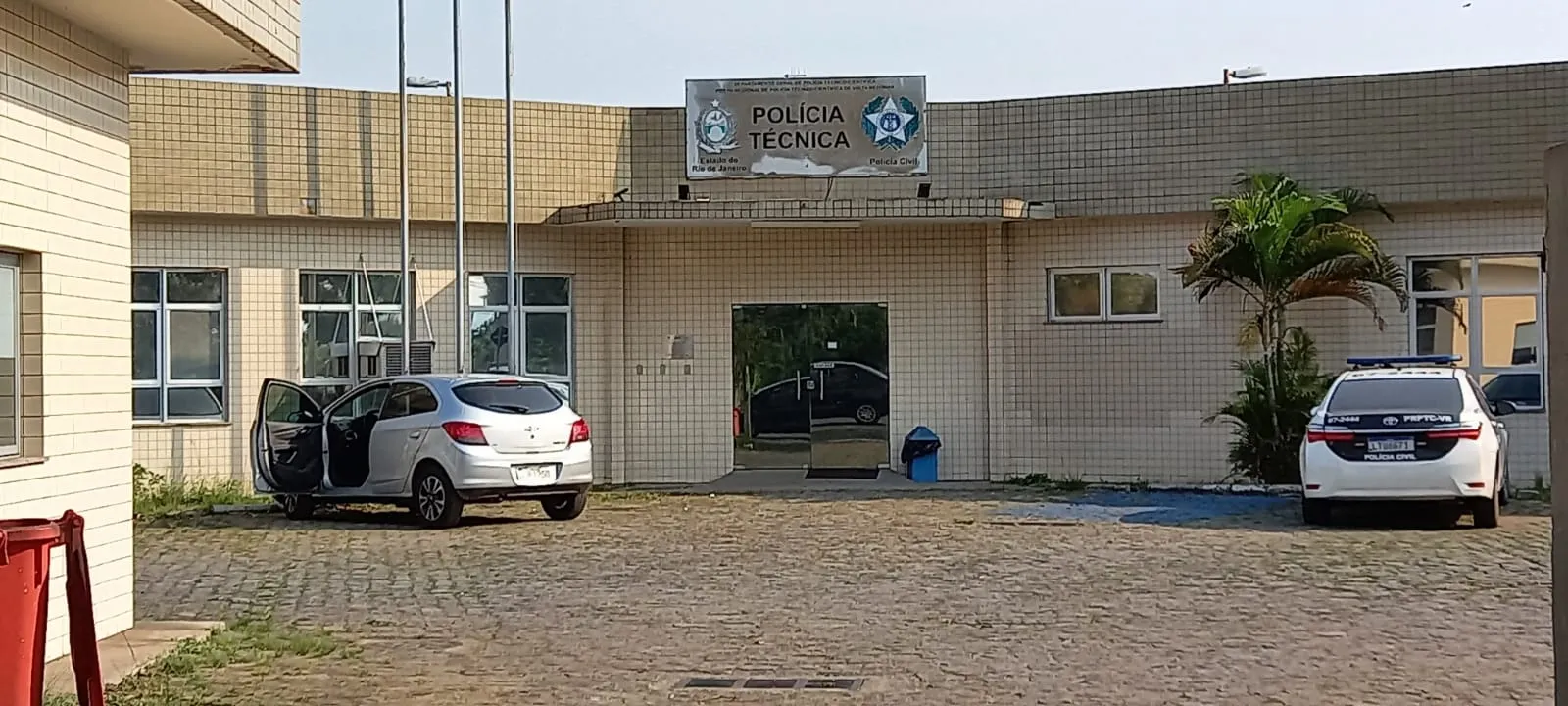Homem morre após ser atropelado e ficar preso embaixo de carro em Barra Mansa