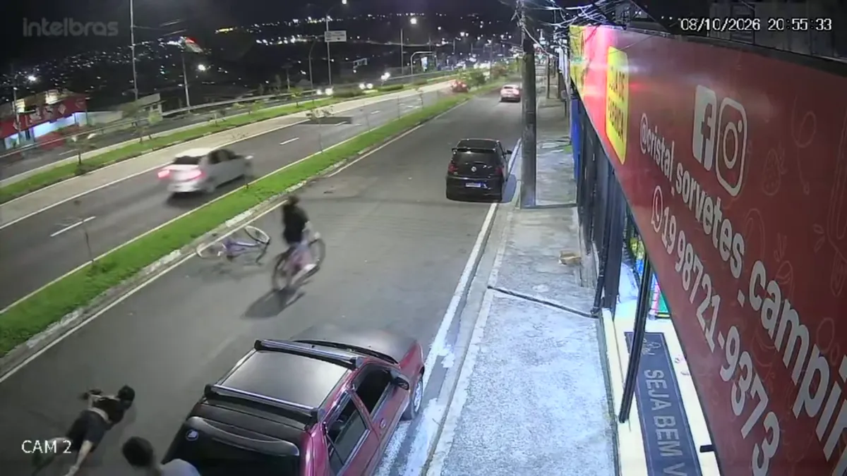 VÍDEO: ciclista cai de rosto no asfalto após passar por buraco em avenida de Campinas