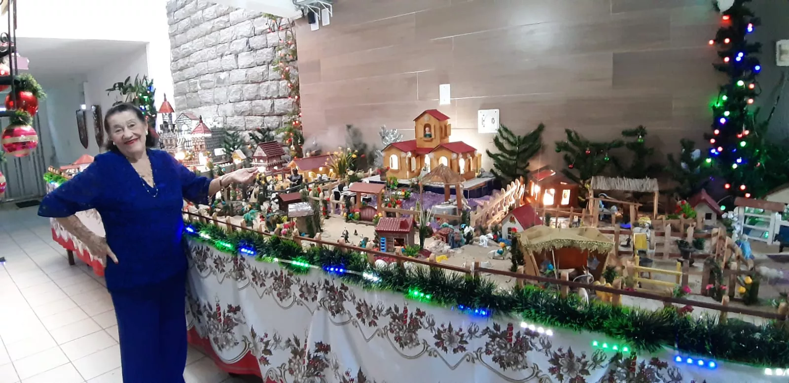 Cearense conhecida pela tradição de montar lapinha de Natal morre em Fortaleza, aos 102 anos