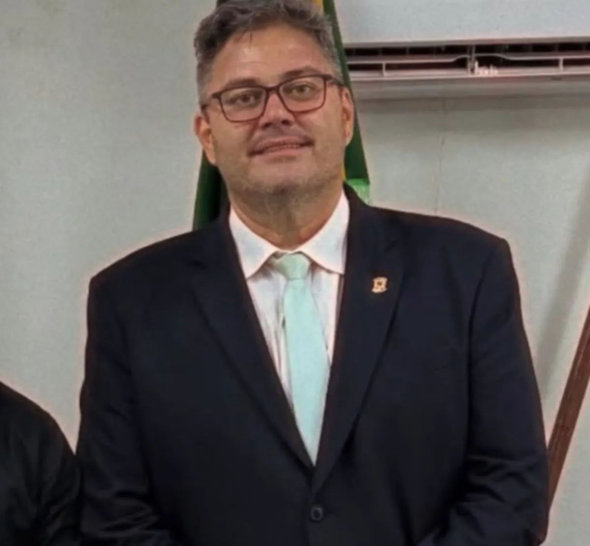 Presidente da Câmara de Francisco Sá assume prefeitura após cassação dos mandatos da prefeita e do vice