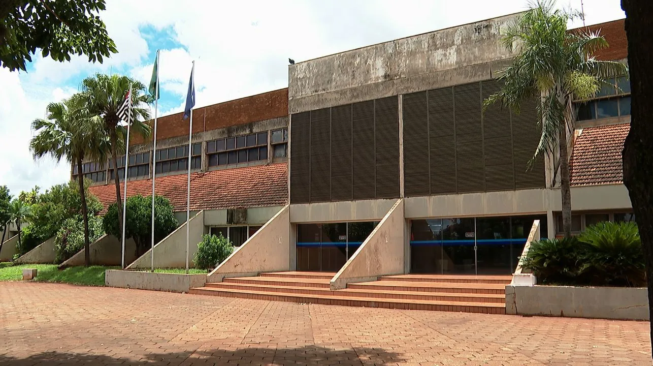 Prefeitura de São Joaquim da Barra, SP, abre concurso com salários de até R$ 10,1 mil; veja como participar