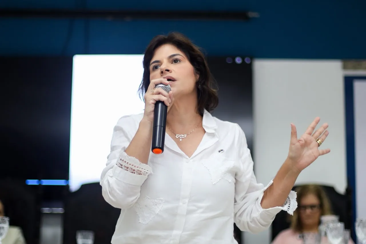 Juiz determina suspensão de auditoria do DenaSUS que baseou denúncia sobre hospital do marido de Priscila Krause